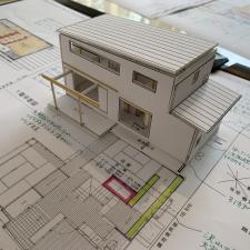 アトリエのある離れの家